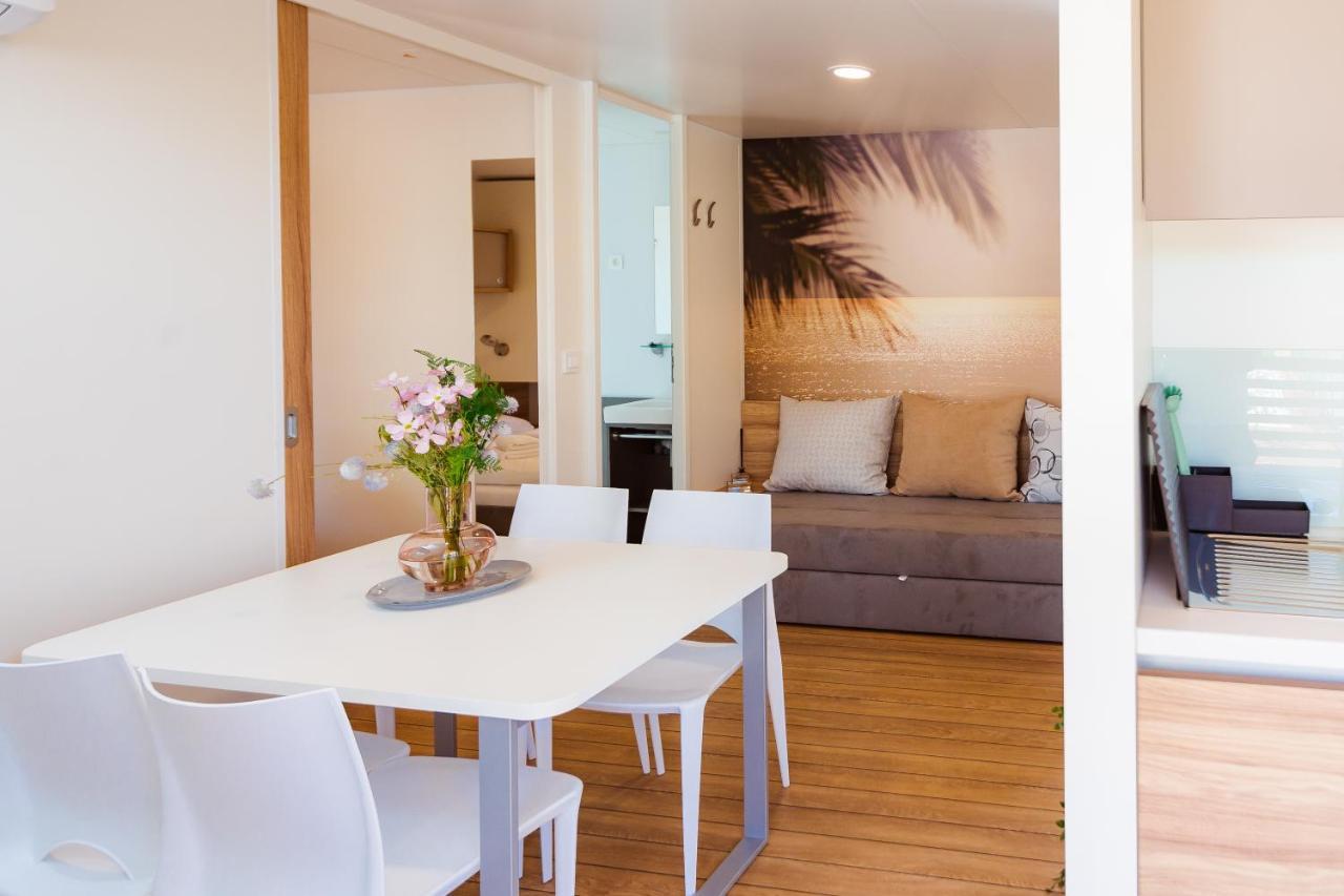 Campsite Premium Mobile Homes Istria - Lanterna - Luxury Mobilhome Porec